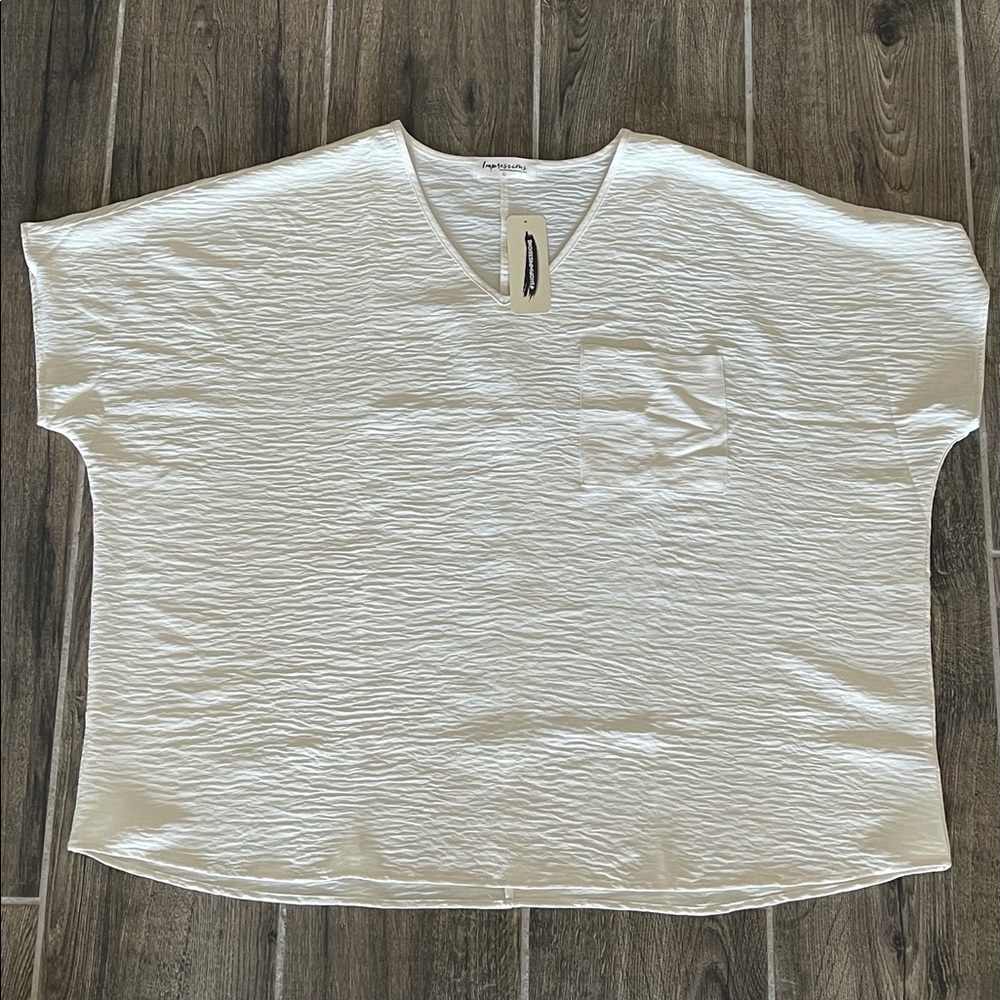 NWT white top | neutral top | Shop Impressions